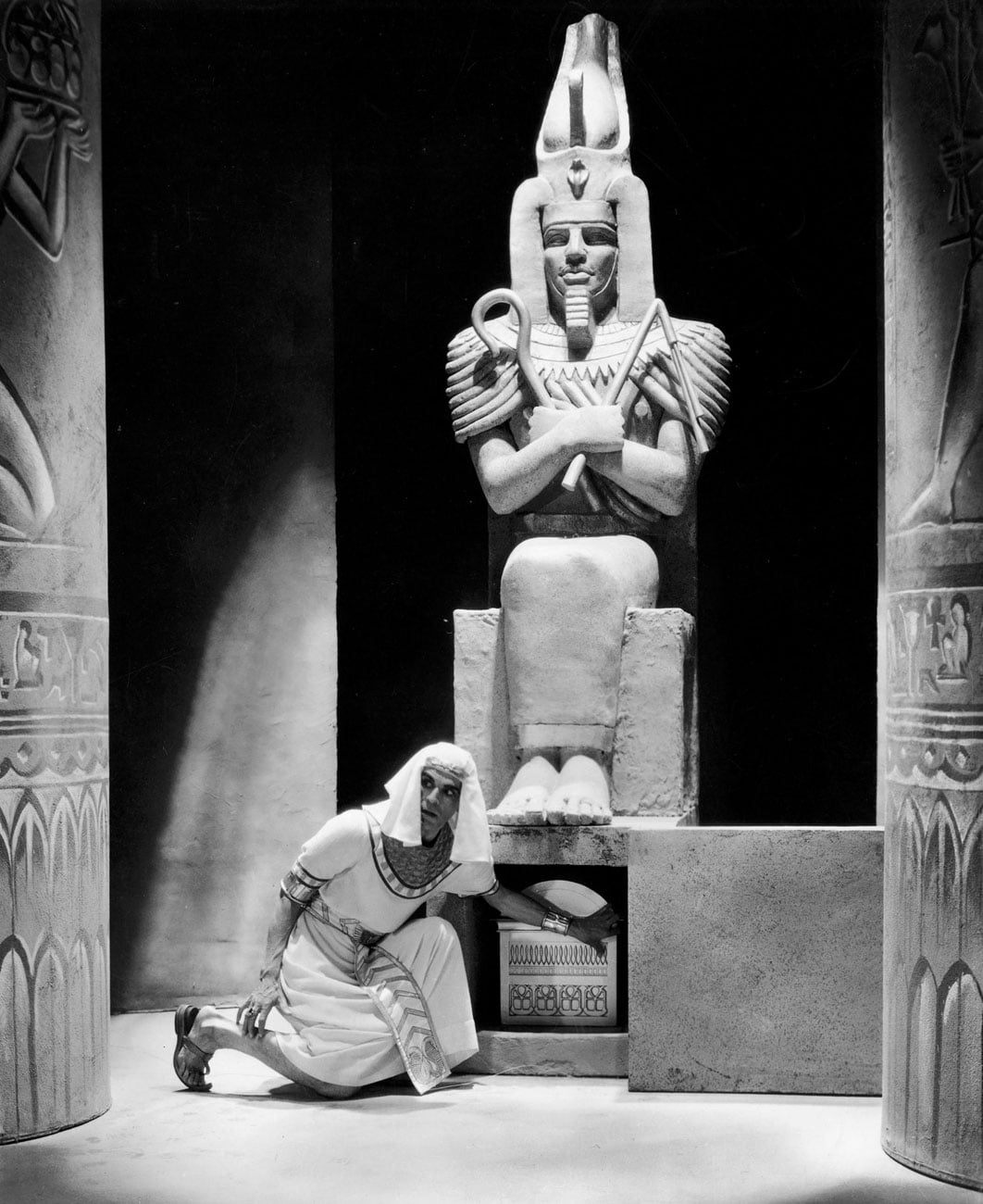 a historical movie review of the mummy A historical review of the film, the mummy originally written for a twelfth grade ancient history class. a historical movie review of the mummy A historical review of the film, the mummy originally written for a twelfth grade ancient history class.